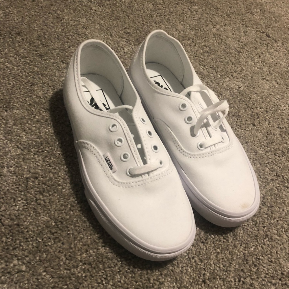 Vans. Never worn. Great condition.